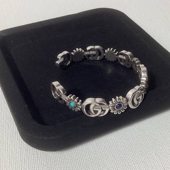 Gucci GG Vintage Silver Blue Stone Cuff Bangle Bracelet - Picture 1 of 5